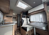 AUTOCARAVANA SEGONA MÀ WEINSBERG CARACOMPACT 600 MF