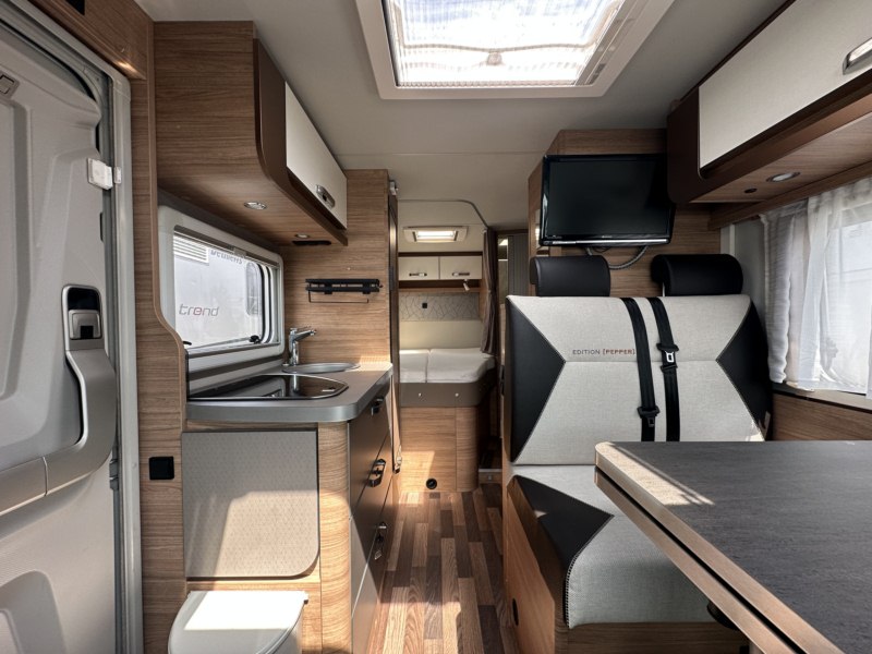 AUTOCARAVANA SEGONA MÀ WEINSBERG CARACOMPACT 600 MF