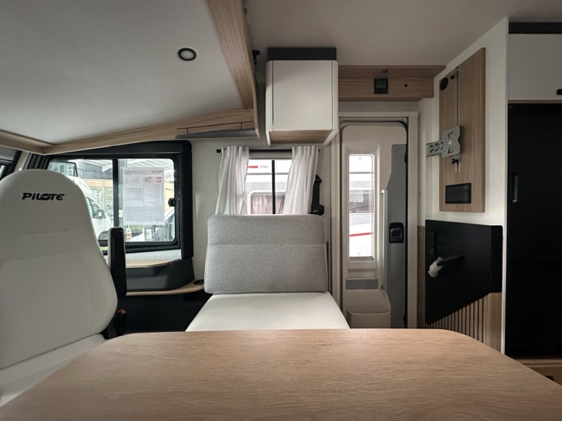AUTOCARAVANA PILOTE G741 FGJ EXPRESSION