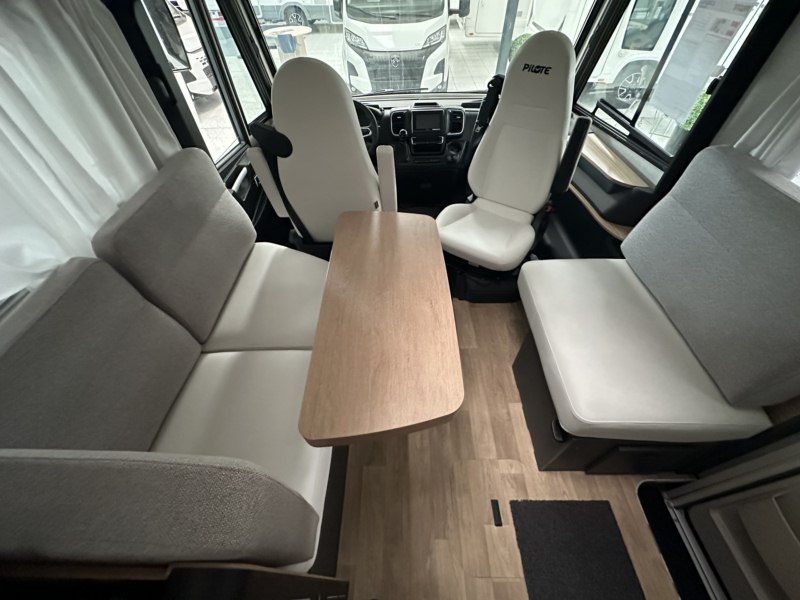 AUTOCARAVANA PILOTE G741 FGJ EXPRESSION