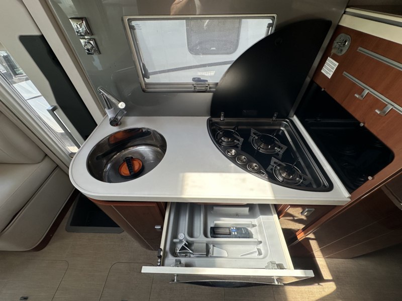 AUTOCARAVANA SEGUNDA MANO MOBILVETTA K YATCH TEKNO LINE 80