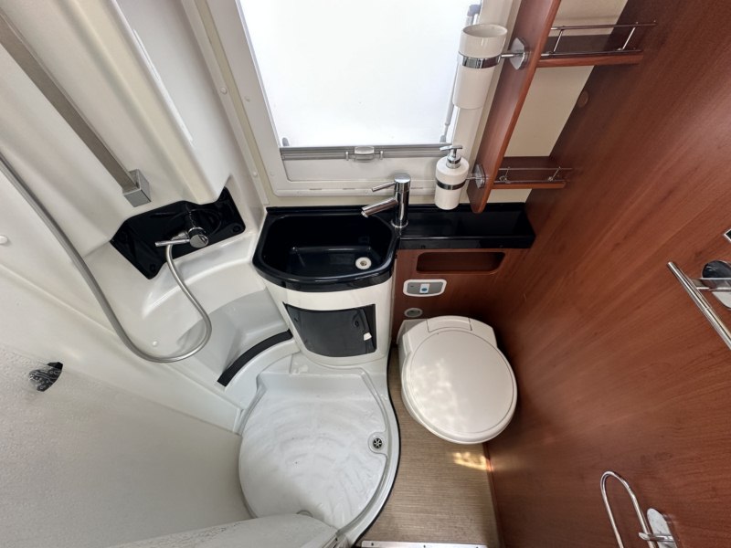 AUTOCARAVANA SEGUNDA MANO MOBILVETTA K YATCH TEKNO LINE 80