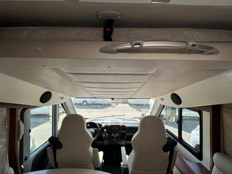 AUTOCARAVANA SEGUNDA MANO MOBILVETTA K YATCH TEKNO LINE 80