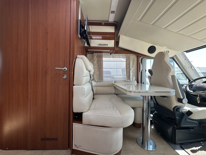 AUTOCARAVANA SEGUNDA MANO MOBILVETTA K YATCH TEKNO LINE 80