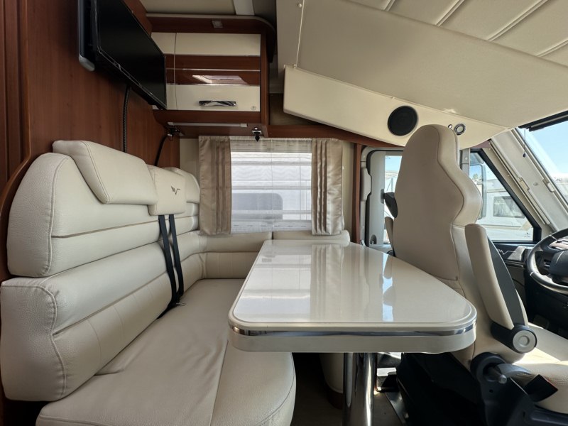 AUTOCARAVANA SEGUNDA MANO MOBILVETTA K YATCH TEKNO LINE 80