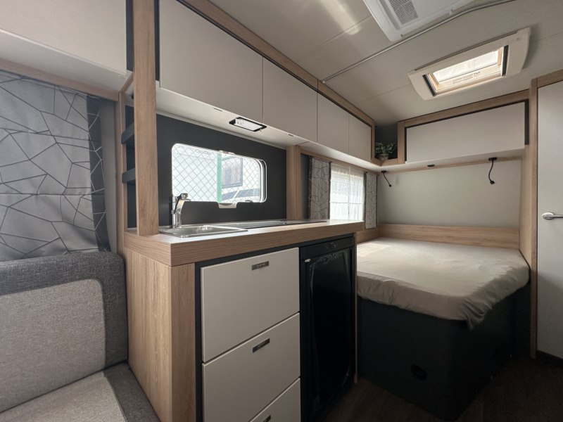 CARAVANA KNAUS SPORT 450 FU