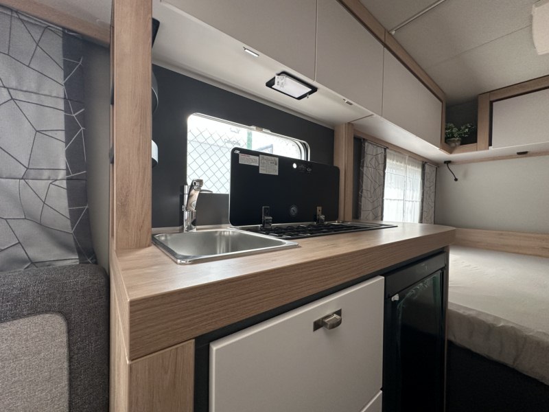 CARAVANA KNAUS SPORT 450 FU