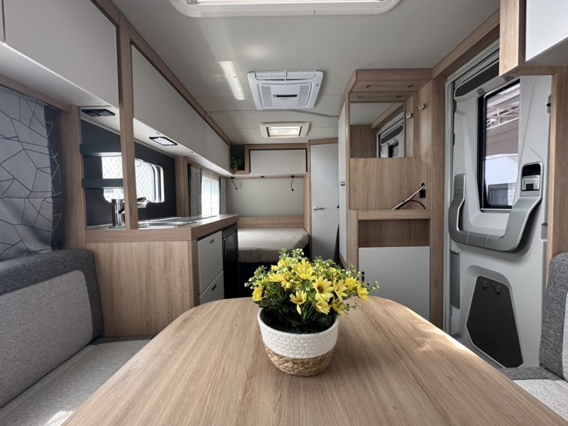 CARAVANA KNAUS SPORT 450 FU