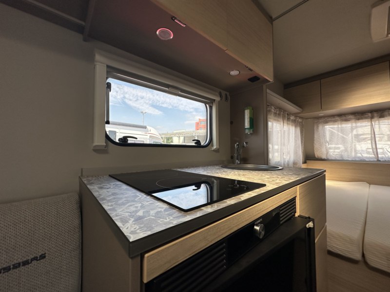 CARAVANA SEGONA MÀ WEINSBERG CARACITO 450 FU