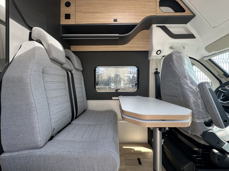 CAMPER PILOTE V633 M EXPRESSION