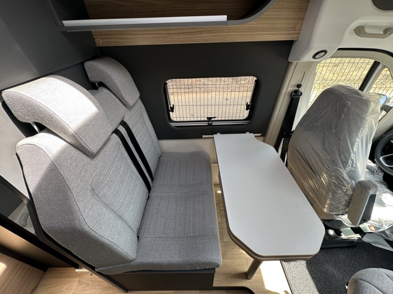 CAMPER PILOTE V633 M EXPRESSION