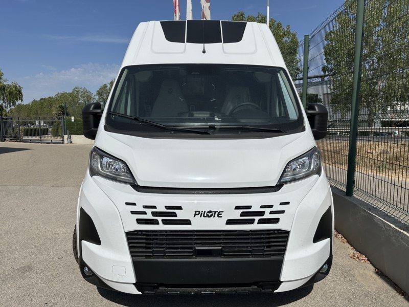 CAMPER PILOTE V633 M EXPRESSION