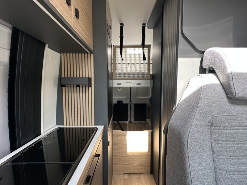 CAMPER PILOTE V633 M EXPRESSION