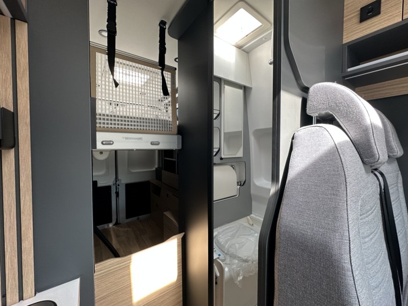 CAMPER PILOTE V633 M EXPRESSION