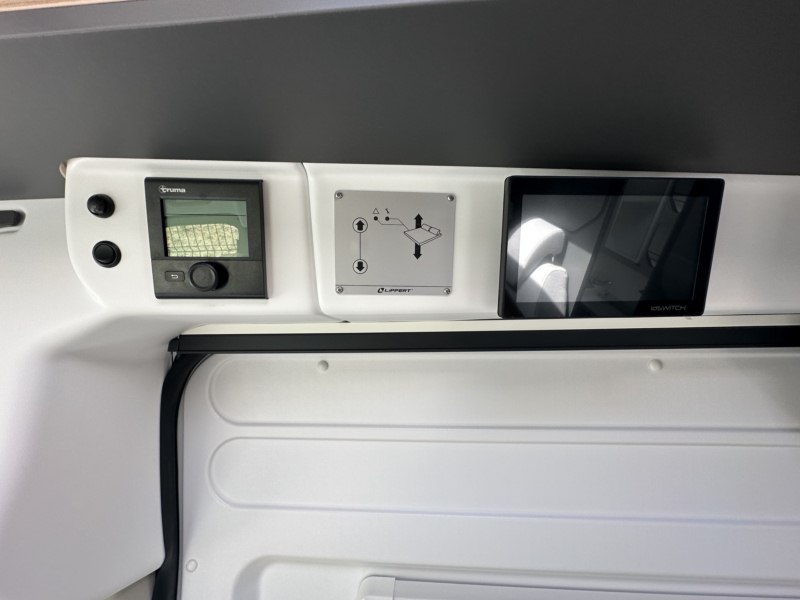 CAMPER PILOTE V633 M EXPRESSION