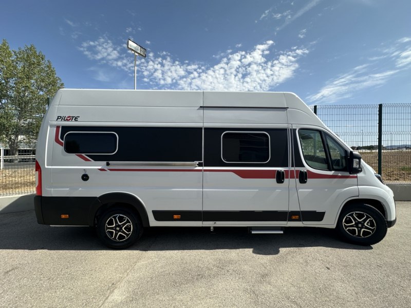 CAMPER PILOTE V633 M EXPRESSION