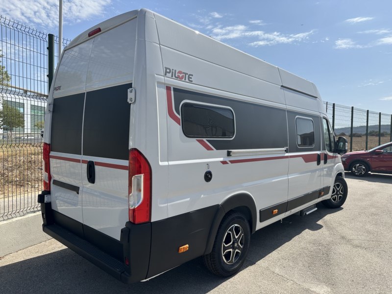 CAMPER PILOTE V633 M EXPRESSION