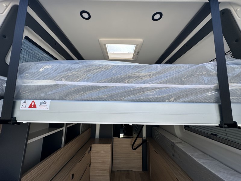 CAMPER PILOTE V633 M EXPRESSION