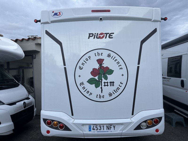 AUTOCARAVANA SEGUNDA MANO PILOTE P740 FGJ