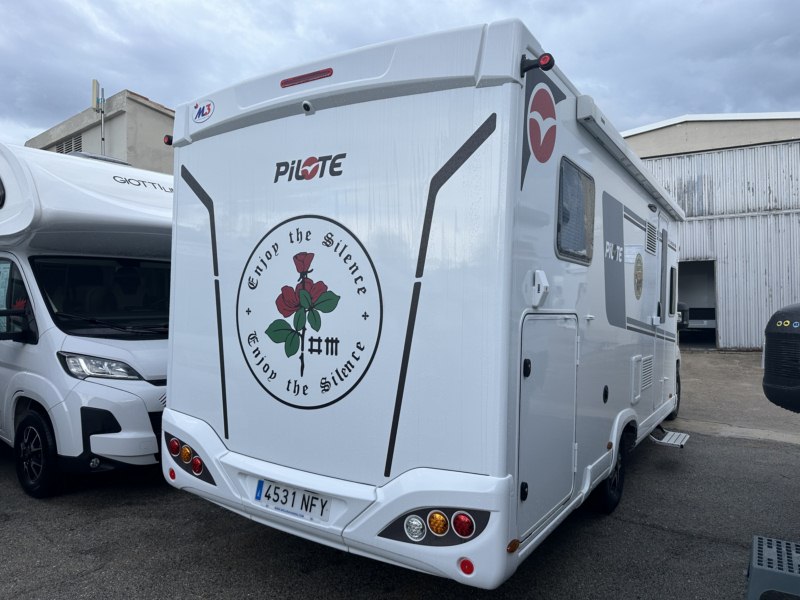 AUTOCARAVANA SEGUNDA MANO PILOTE P740 FGJ