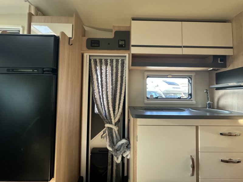 AUTOCARAVANA SEGONA MÀ GIOTTILINE SIENA 440