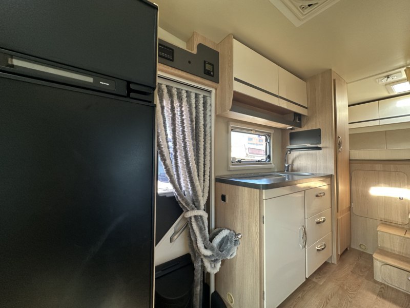 AUTOCARAVANA SEGONA MÀ GIOTTILINE SIENA 440