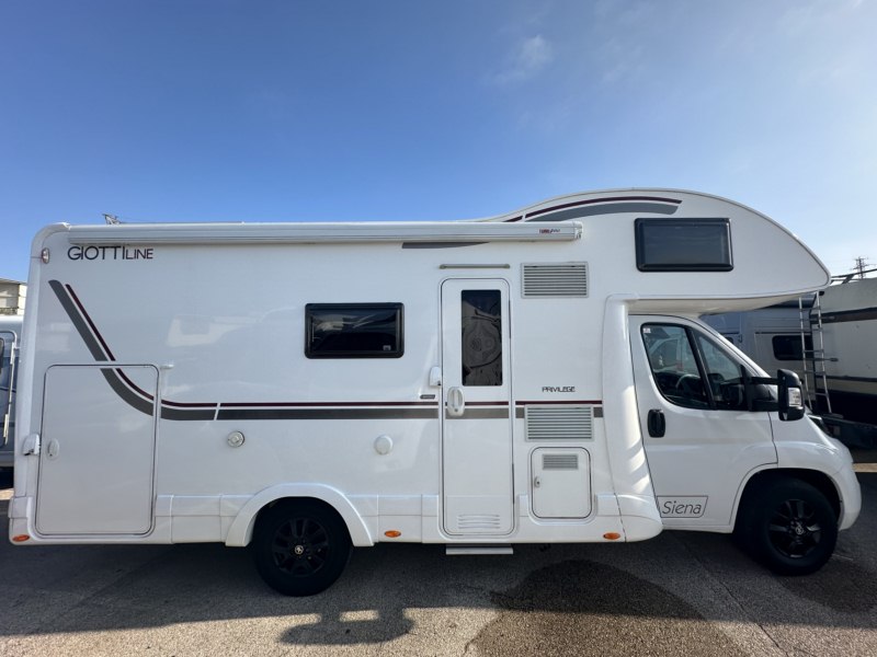 AUTOCARAVANA SEGONA MÀ GIOTTILINE SIENA 440