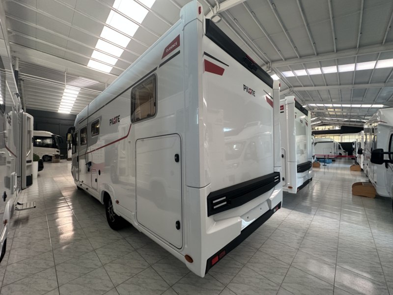 AUTOCARAVANA PILOTE G740 FGJ EVIDENCE