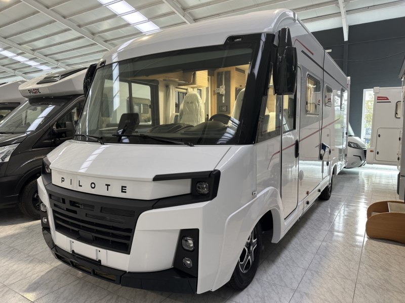 AUTOCARAVANA PILOTE G740 FC EXPRESSION