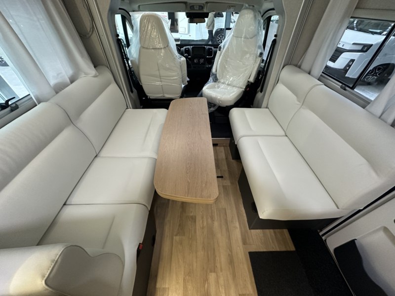 AUTOCARAVANA PILOTE P690D EVIDENCE
