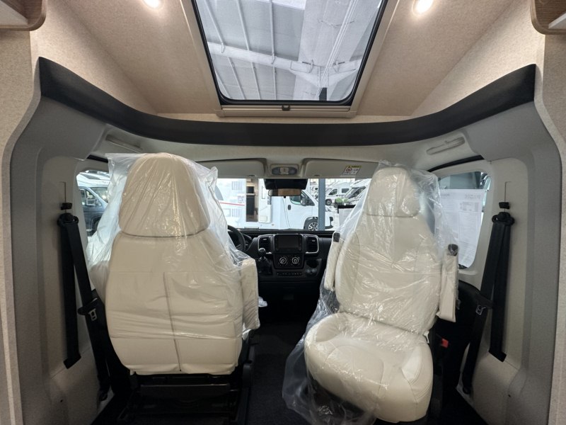 AUTOCARAVANA PILOTE P690D EVIDENCE