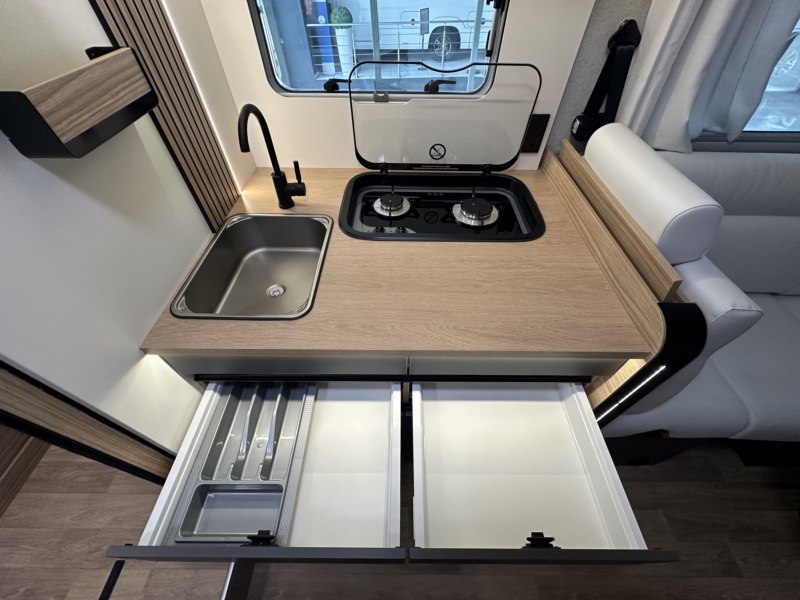 AUTOCARAVANA PILOTE P690D EVIDENCE