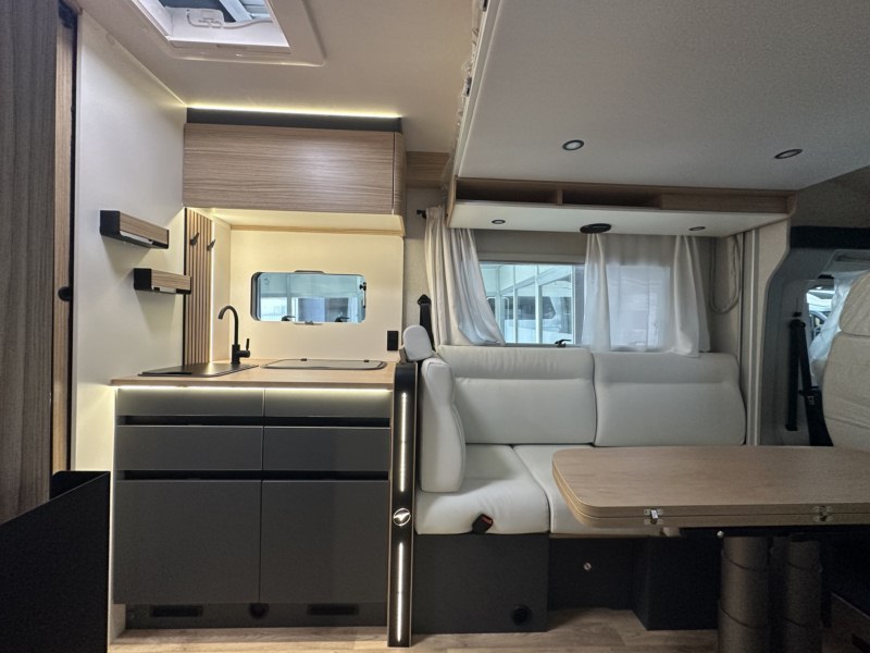 AUTOCARAVANA PILOTE P690D EVIDENCE