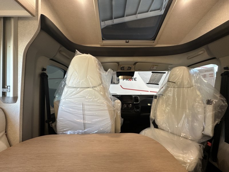 AUTOCARAVANA PILOTE P740GJ EVIDENCE