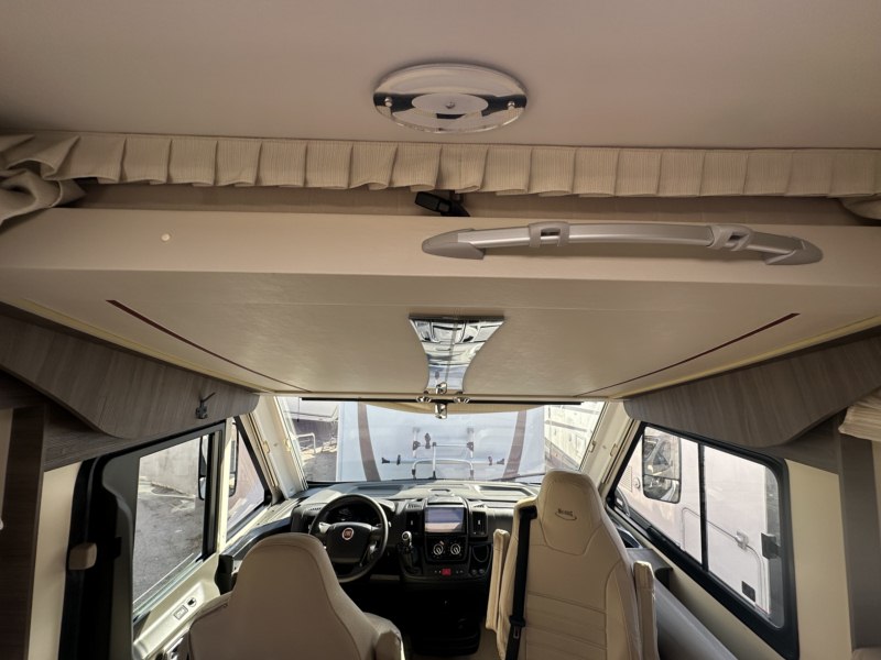 AUTOCARAVANA SEGONA MÀ MCLOUIS NEVIS 75