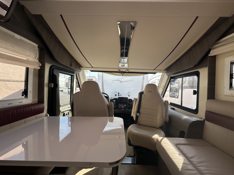 AUTOCARAVANA SEGONA MÀ MCLOUIS NEVIS 75
