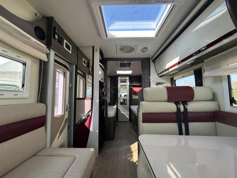 AUTOCARAVANA SEGONA MÀ MCLOUIS NEVIS 75