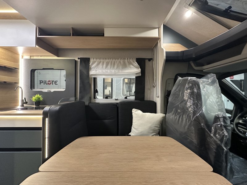 AUTOCARAVANA PILOTE ATLAS A690GJ