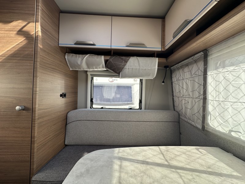 CARAVANA DE SEGONA MÀ KNAUS SPORT 420 QD