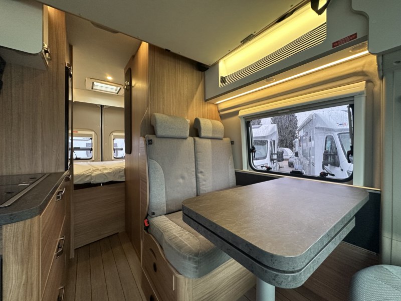 CAMPER SEGUNDA MANO WEINSBERG CARABUS 600 DQ