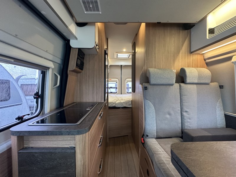 CAMPER SEGUNDA MANO WEINSBERG CARABUS 600 DQ