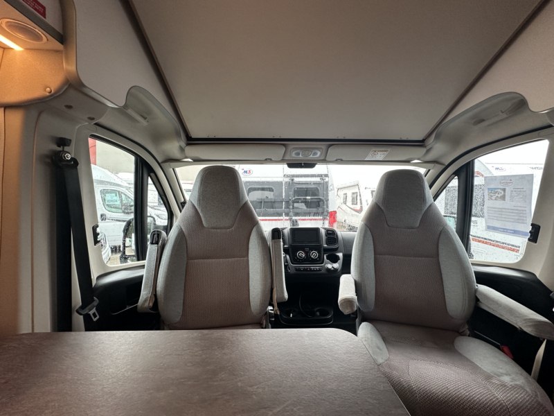 CAMPER SEGUNDA MANO WEINSBERG CARABUS 600 DQ