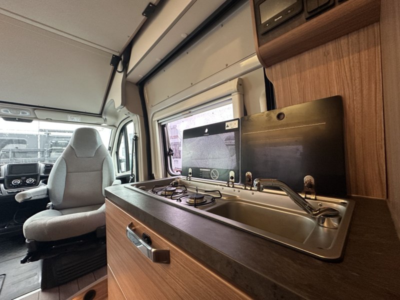 CAMPER SEGUNDA MANO WEINSBERG CARABUS 600 DQ