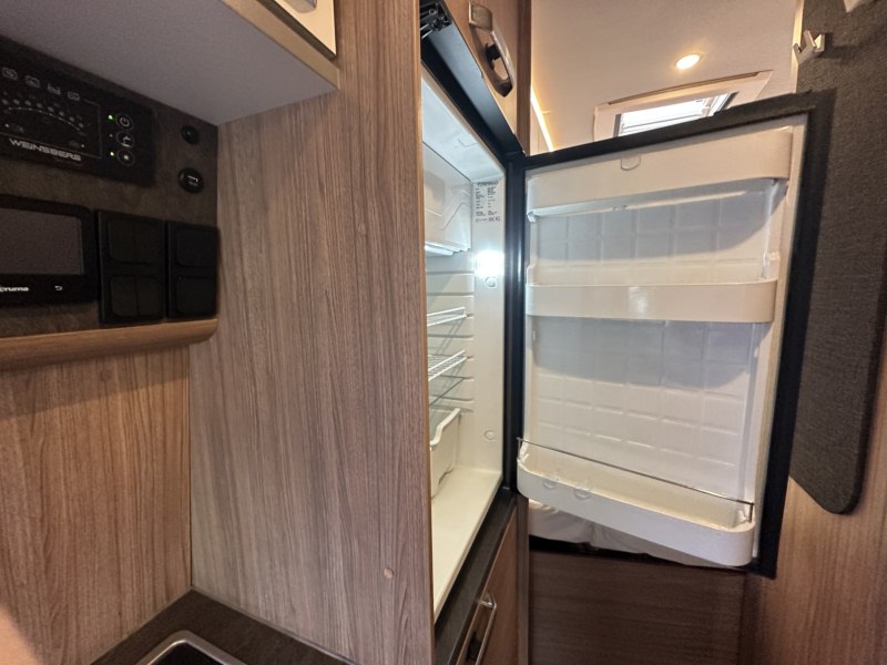 CAMPER SEGUNDA MANO WEINSBERG CARABUS 600 DQ