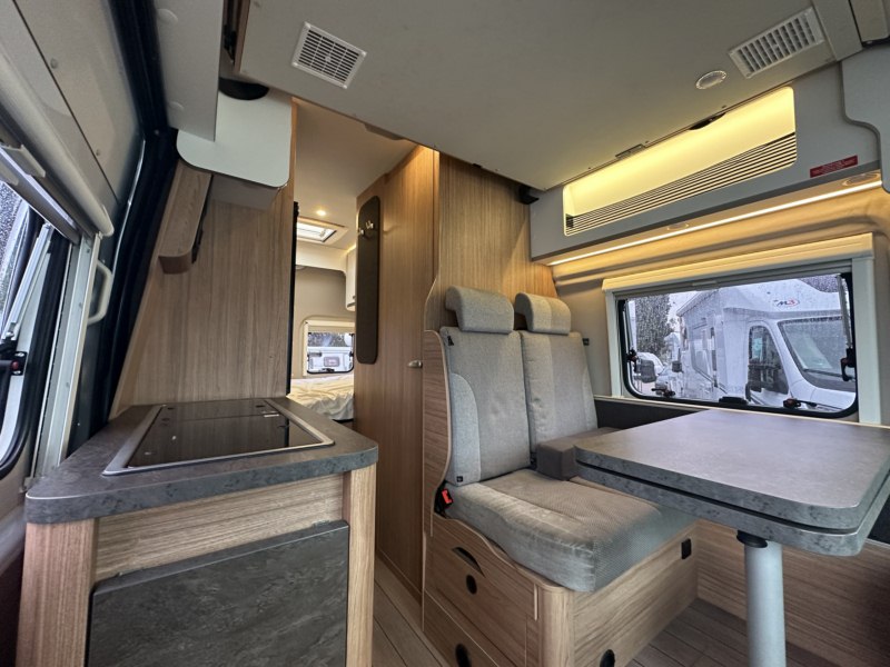 CAMPER SEGUNDA MANO WEINSBERG CARABUS 600 DQ